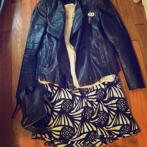 Corey Lynn Calter navy/offwhite skirt size M